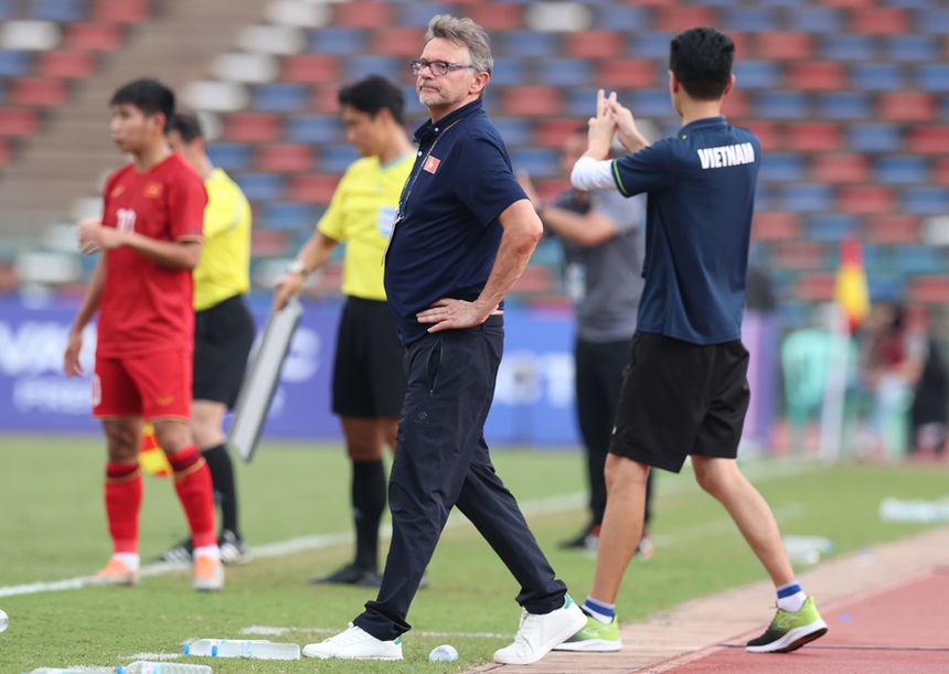 Bóng đá Việt Nam 12/7: HLV Troussier tự tin có chiến thuật đối đầu Nhật Bản tại Asian Cup 2023 - Ảnh 2. Bóng đá Việt Nam 12/7: HLV Troussier tự tin có chiến thuật đối đầu Nhật Bản tại Asian Cup 2023 - Ảnh 2.