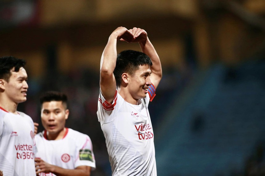 HLV Thạch Bảo Khanh khen ngợi học trò, bình luận về đời tư Tiến Dũng - Ảnh 2. HLV Thạch Bảo Khanh khen ngợi học trò, bình luận về đời tư Tiến Dũng - Ảnh 2.