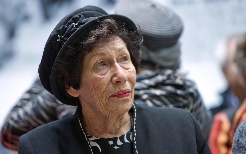 Nhật ký Anne Frank và nỗi đau suốt nhiều thế hệ - Ảnh 2. Nhật ký Anne Frank và nỗi đau suốt nhiều thế hệ - Ảnh 2.