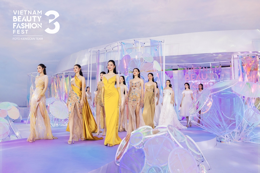 Show thời trang trên tầng thượng của đạo diễn Hoàng Nhật Nam - Ảnh 11.