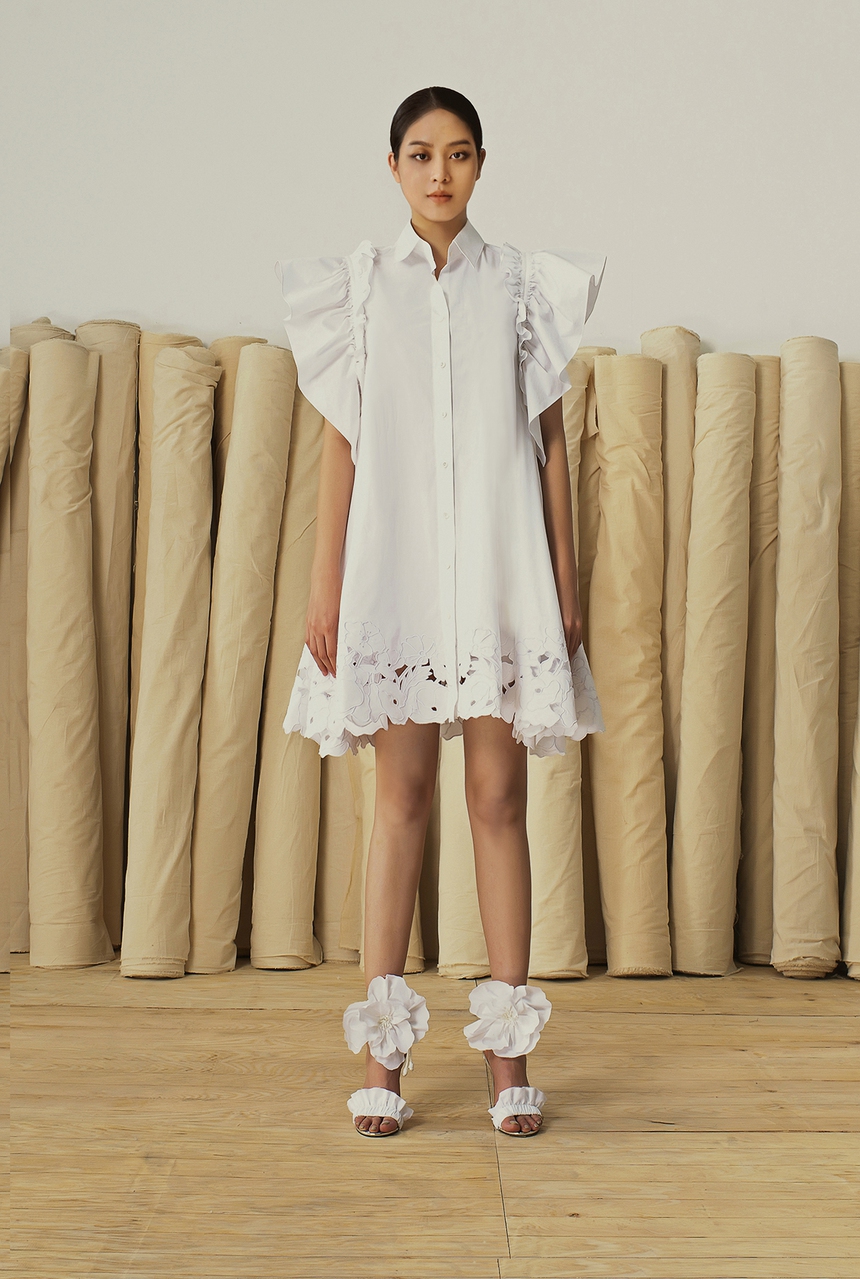 Hoa hậu Thanh Thuỷ tạo hình lạ trong BST các loài hoa của NTK Công Trí  - Ảnh 7.