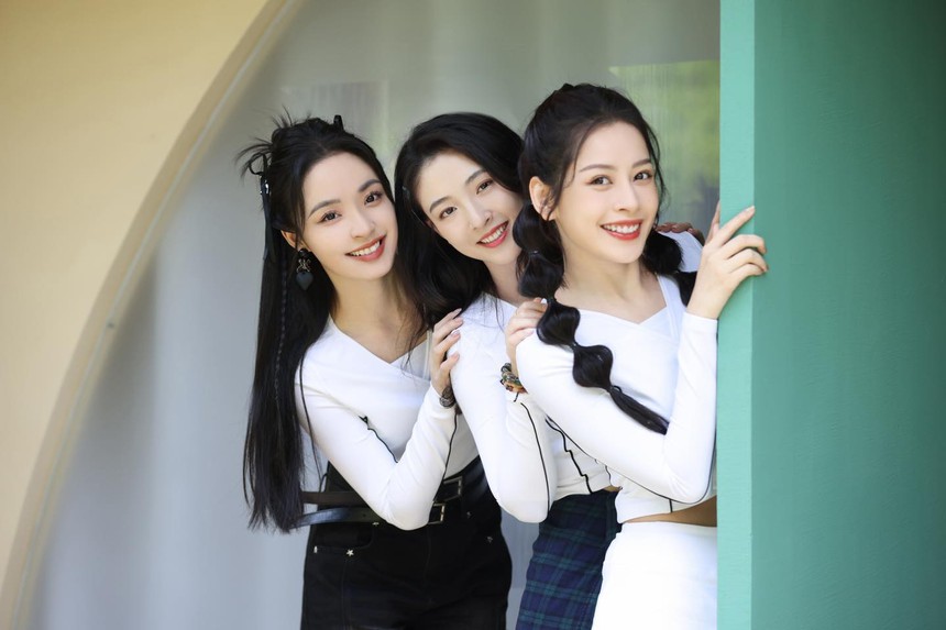 Chi Pu rơi nước mắt với 'Sơn hà đồ', bất ngờ bị đổi thứ tự diễn - Ảnh 8.