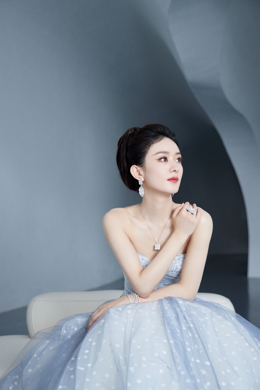 Triệu Lệ Dĩnh leo lên top 1 hotsearch Weibo vì phiên vị trong phim mới - Ảnh 2.