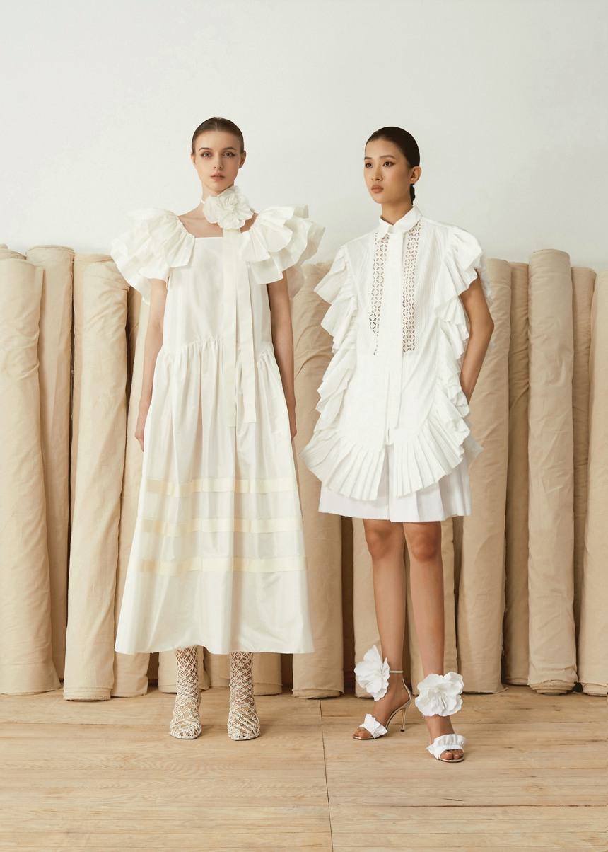 Công Trí gây thương nhớ với BST Resort 2023 về các loài hoa - Ảnh 1.