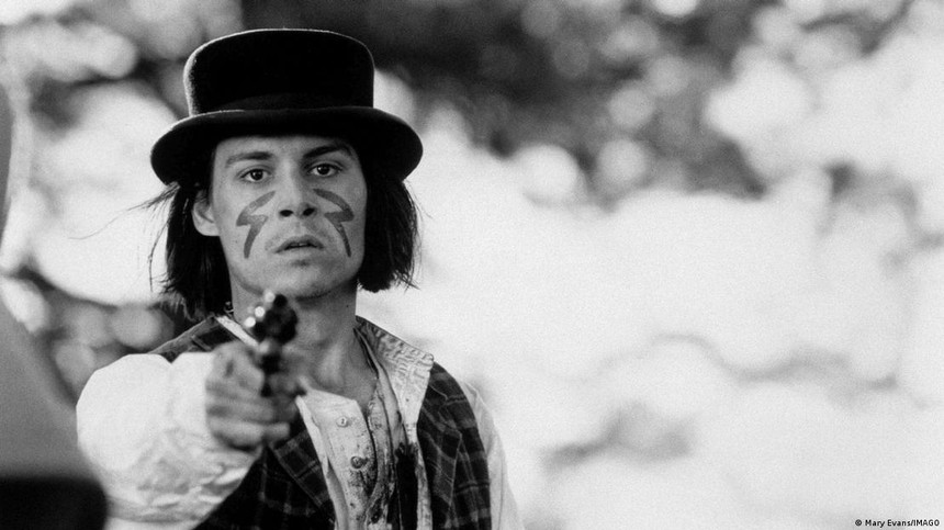 Johnny Depp 60 tuổi: Trở lại với 'mối tình đầu' rock'n'roll - Ảnh 4.