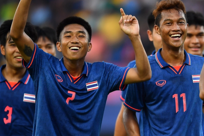 Tuyển thủ U22 Thái Lan được HLV Polking khen hết lời - Ảnh 2.