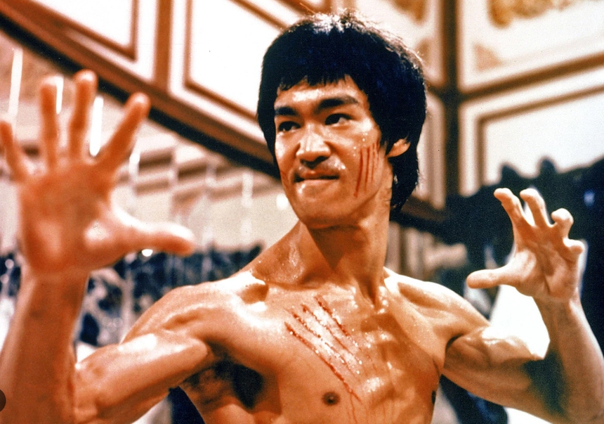 Lý Tiểu Long 'đại chiến' huyền thoại boxing Muhammad Ali: Ai sẽ là người bị hạ gục? - Ảnh 2.