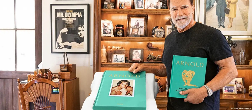 (Bài đăng Chủ nhật) Cuốn sách tiểu sử của Arnold Schwarzenegger lên kệ - Hiện thân của 'giấc mơ Mỹ' - Ảnh 1.