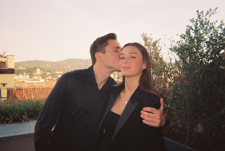 Lucia Bramani là người mẫu và là bạn gái tiền đạo Juventus và tuyển Ý Federico Chiesa