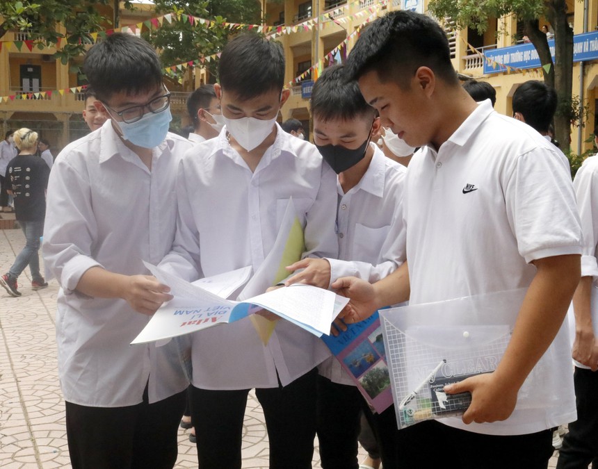 Tuyển sinh Đại học 2023: Thí sinh chính thức đăng ký nguyện vọng trên hệ thống - Ảnh 1.