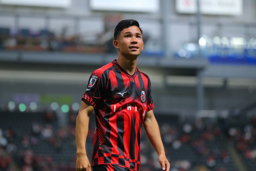 Supachok ghi bàn 'ầm ầm' tại J League, trở thành biểu tượng thành công mới ở Nhật Bản, nhìn sang Công Phượng mà buồn - Ảnh 3.