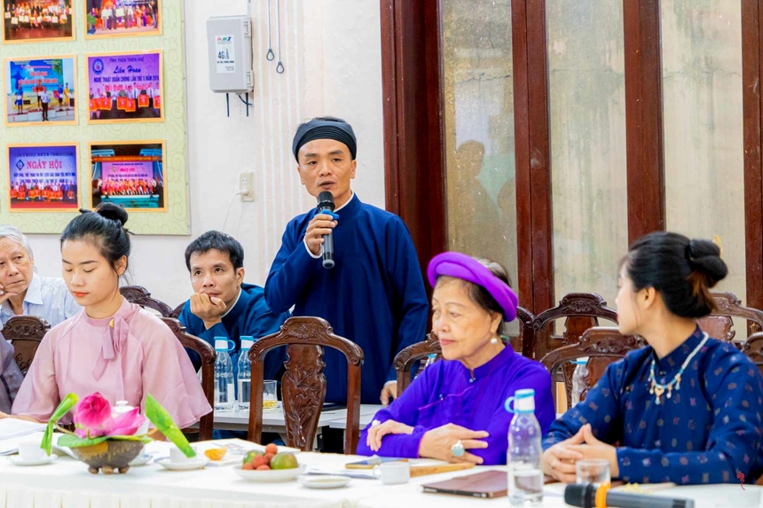 Phát triển thương hiệu 'Huế - Kinh đô áo dài' (kỳ 2 & hết): Từ bài toán nghệ nhân đến "bộ nhận diện"áo ngũ thân truyền thống - Ảnh 6.