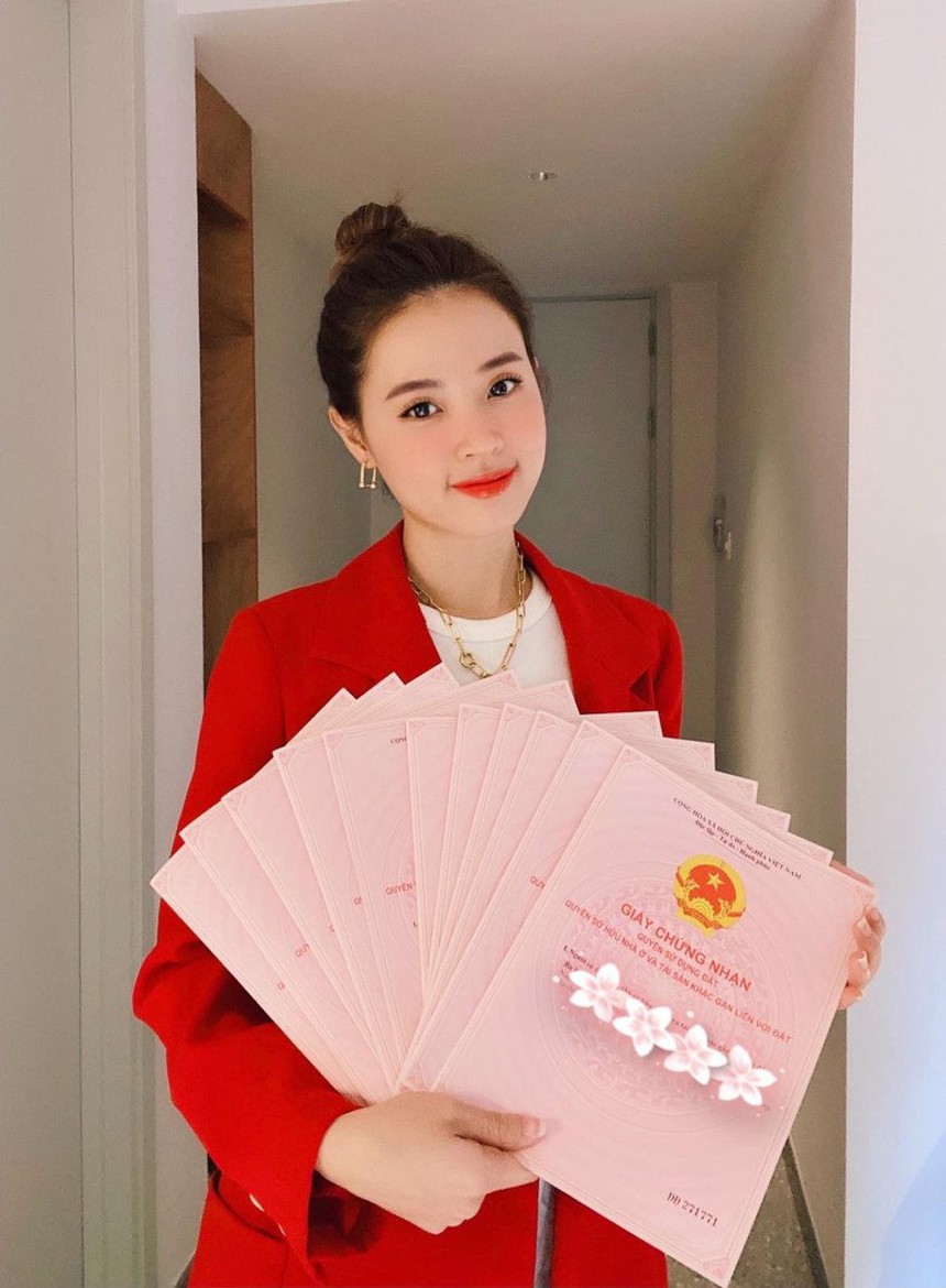 'Gái độc thân' Midu: Sở hữu gia tài 'sang - xịn - mịn' khi tự thân lập nghiệp ở tuổi 34 - Ảnh 5.