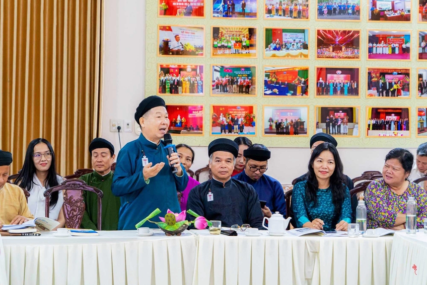 Phát triển thương hiệu 'Huế - Kinh đô áo dài' (kỳ 2 & hết): Từ bài toán nghệ nhân đến "bộ nhận diện"áo ngũ thân truyền thống - Ảnh 4.