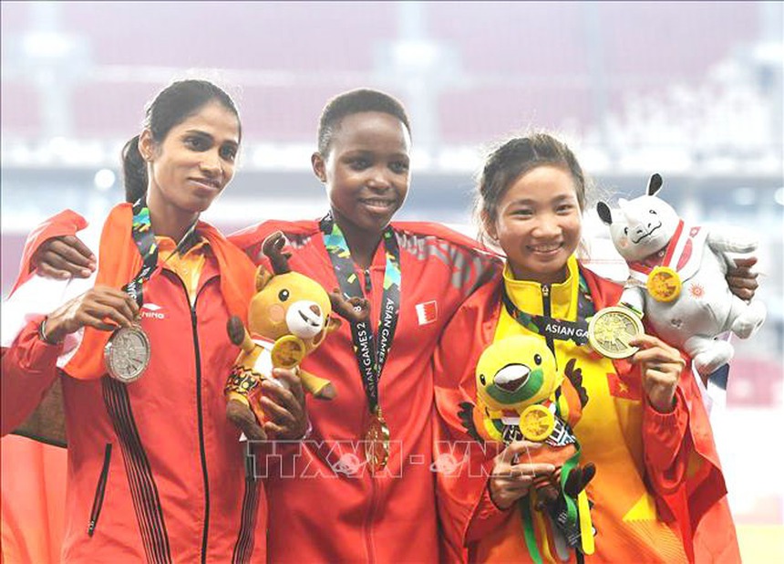 Nữ hoàng điền kinh Nguyễn Thị Oanh sang Thái, quyết giành huy chương châu lục ở 2 cự li sở trường - Ảnh 2. Nữ hoàng điền kinh Nguyễn Thị Oanh sang Thái, quyết giành huy chương châu lục ở 2 cự li sở trường - Ảnh 2.