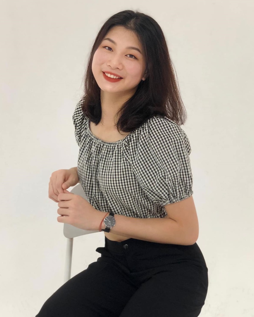 Vẻ quyến rũ trong đời thường của phụ công Phạm Thị Hiền