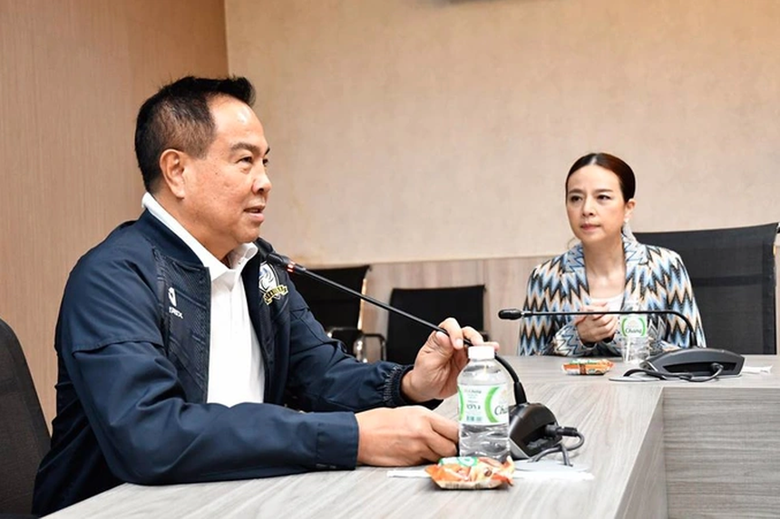 "Sếp nữ" Madam Pang tiết lộ thảm họa của bóng đá Thái Lan, nguy cơ bị Việt Nam bỏ xa - Ảnh 2. "Sếp nữ" Madam Pang tiết lộ thảm họa của bóng đá Thái Lan, nguy cơ bị Việt Nam bỏ xa - Ảnh 2.