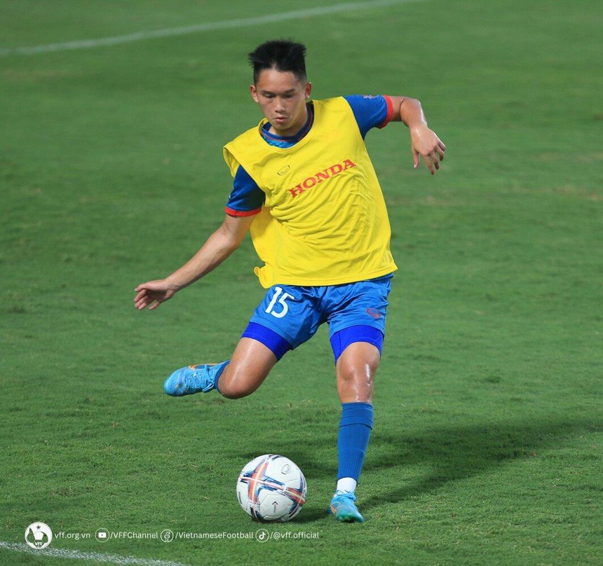 HLV Troussier tư vấn ‘độc’ về cầu thủ U23 Việt Nam dự giải Đông Nam Á - Ảnh 2.