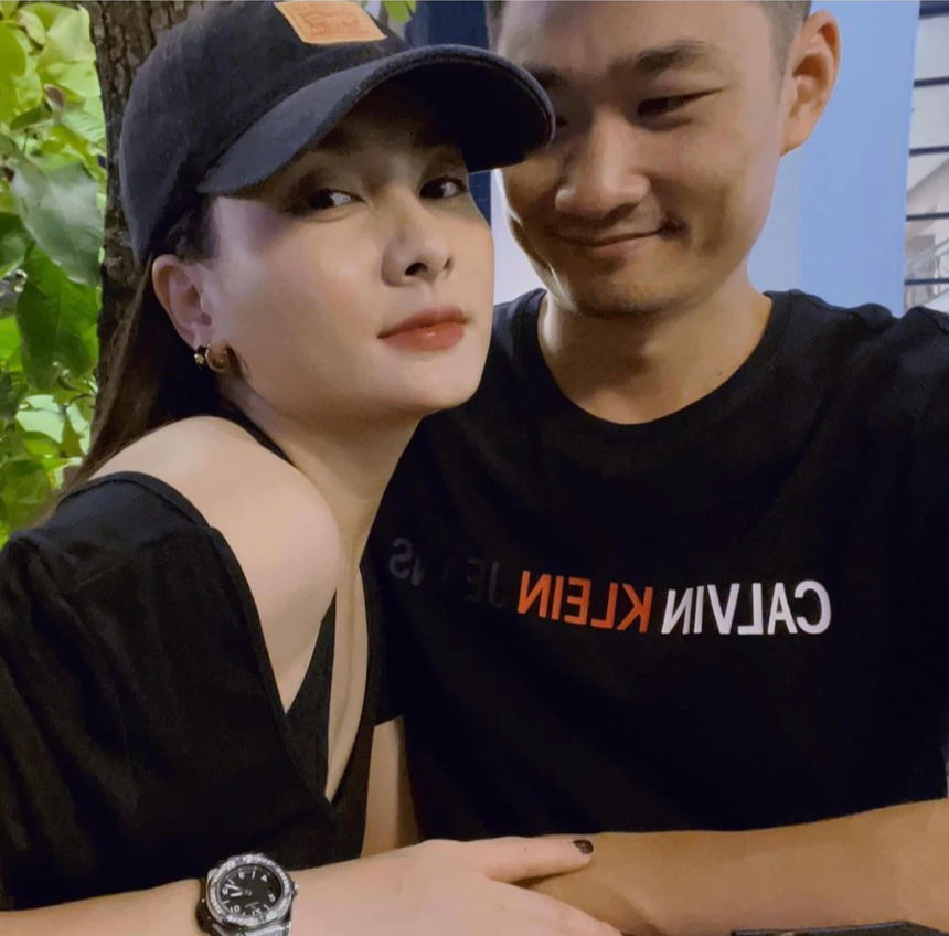 Sao Việt 13/7: Bảo Thanh, Vân Hugo hạnh phúc bên chồng, Lệ Quyên khoe dáng bên con trai - Ảnh 1.