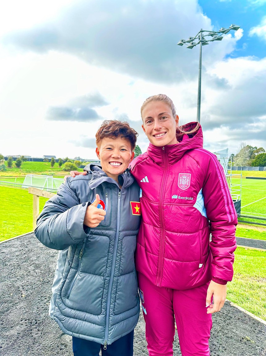 Bích Thùy 'xin vía' chủ nhân 2 Quả bóng vàng châu Âu, mong ghi bàn ở World Cup - Ảnh 2.