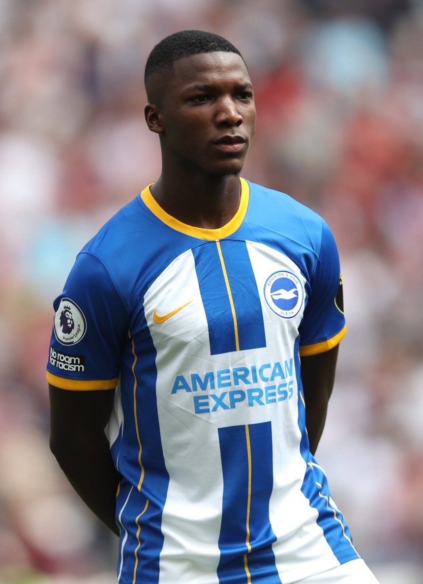 Liverpool sẵn sàng thách thức Chelsea thương vụ Moises Caicedo - Ảnh 2.