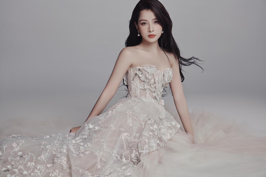 Chi Pu 'lột xác' ngoạn mục từ hotgirl một thời thành sao quốc tế - Ảnh 2.