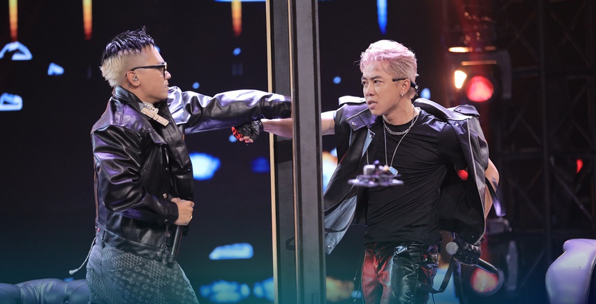 Rap Việt mùa 3 tập 8: Ghép đôi đỉnh, team B Ray trở thành ‘thợ săn nón vàng’ - Ảnh 5. Rap Việt mùa 3 tập 8: Ghép đôi đỉnh, team B Ray trở thành ‘thợ săn nón vàng’ - Ảnh 5.