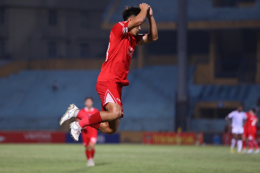 "Người hùng" U23 Việt Nam "thức giấc" - Ảnh 1.