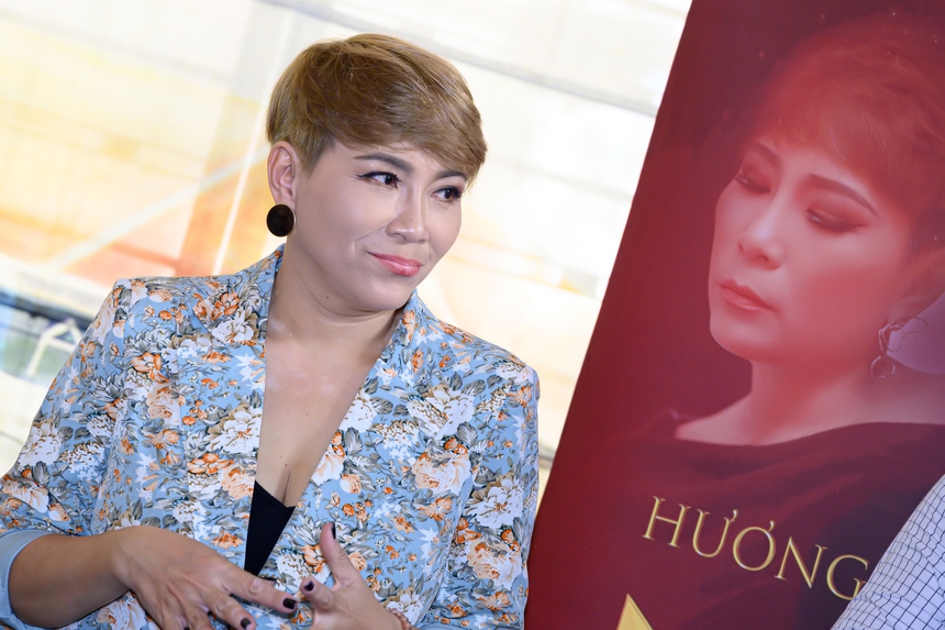 Live show nửa đời của sầu nữ phòng trà - Ảnh 4. Live show nửa đời của sầu nữ phòng trà - Ảnh 4.