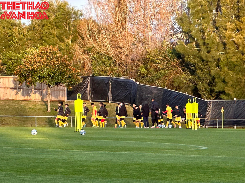 Tuyển nữ Việt Nam tập sung, vào guồng quay World Cup - Ảnh 2.