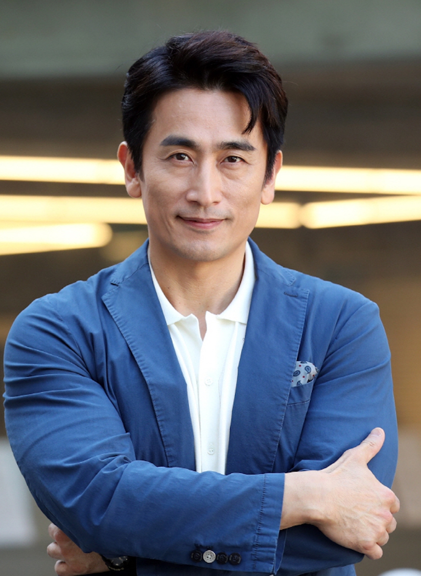 Cha In Pyo và loạt sao K-biz sinh ra đã 'ngậm thìa vàng'  - Ảnh 1.