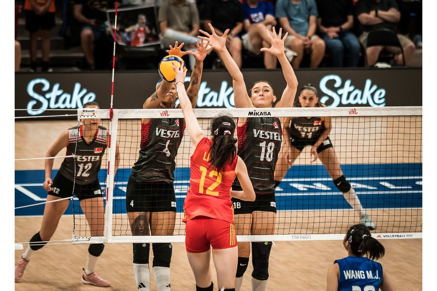 Thắng Trung Quốc thuyết phục, ĐT Thổ Nhĩ Kỳ giành chức vô địch lịch sử ở giải bóng chuyền VNL 2023 - Ảnh 4.