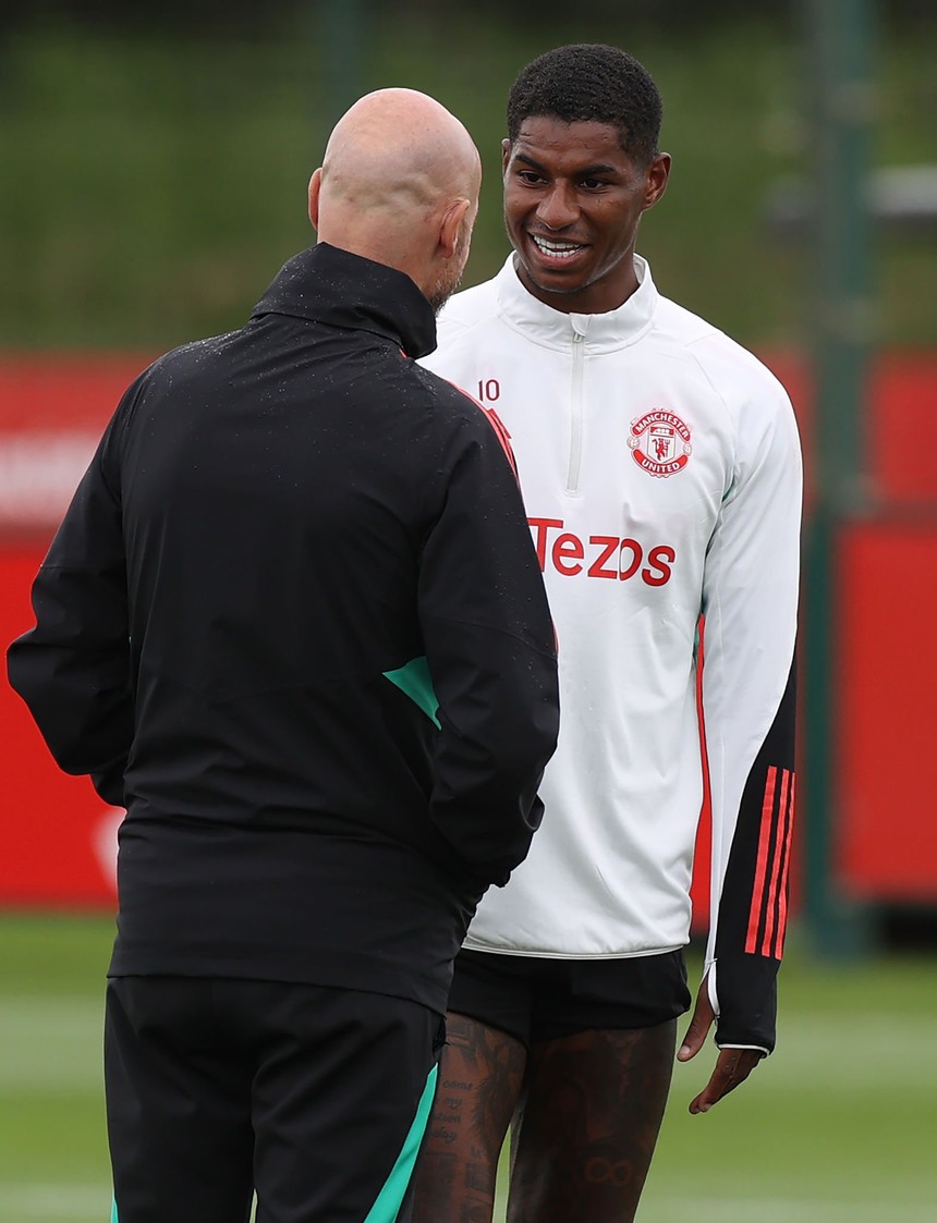 Tin nóng bóng đá tối 17/7: Hai cầu thủ MU không trở lại hội quân trước khả năng bị bán - Ảnh 3.