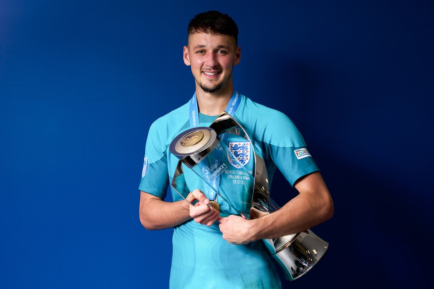 Tin nóng bóng đá tối 17/7: Hai cầu thủ MU không trở lại hội quân trước khả năng bị bán - Ảnh 6.