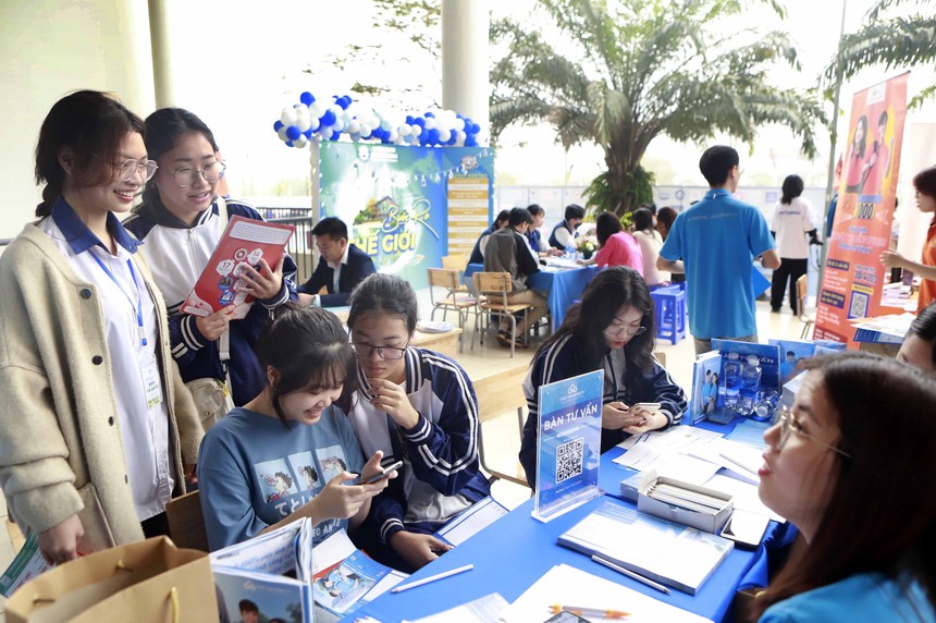 Xét tuyển Đại học 2023: Lưu ý thí sinh cần nghiên cứu kỹ quy trình đăng ký, tránh sai sót - Ảnh 1. Xét tuyển Đại học 2023: Lưu ý thí sinh cần nghiên cứu kỹ quy trình đăng ký, tránh sai sót - Ảnh 1.