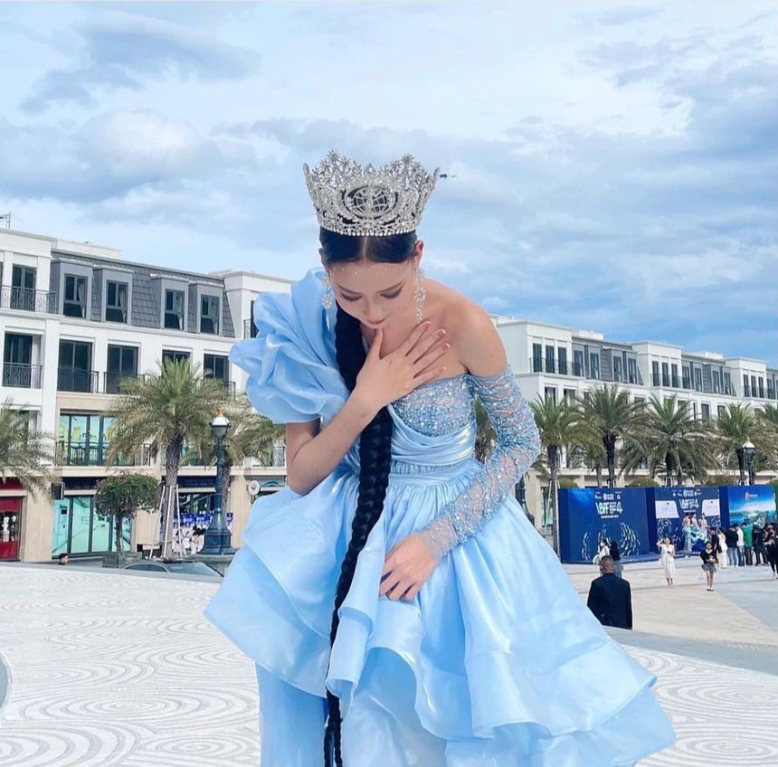 Sao Việt 18/7: Thanh Thảo từng muốn 'nên duyên' với Đan Trường, Lệ Quyên tiết lộ người luôn thả tim ảnh bikini đầu tiên - Ảnh 5.