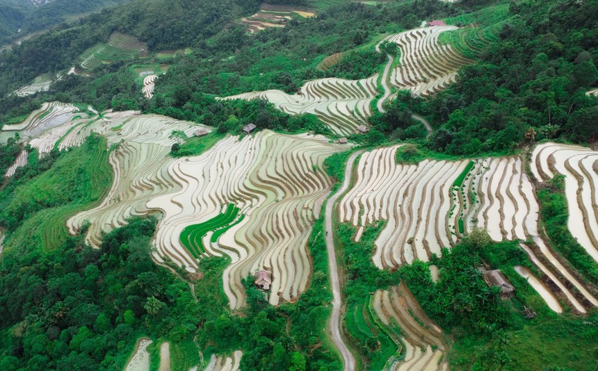 Hà Giang mùa nước đổ muộn - Ảnh 2.