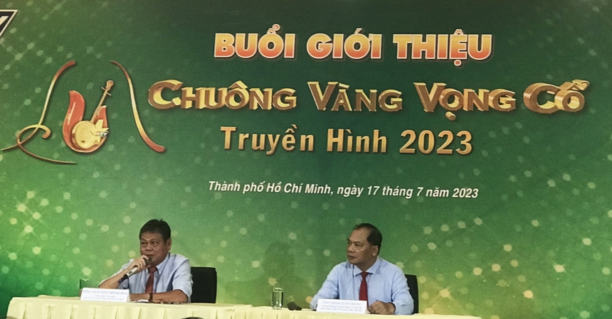 'Chuông vàng vọng cổ' đãi cát ở… sa mạc - Ảnh 2. 'Chuông vàng vọng cổ' đãi cát ở… sa mạc - Ảnh 2.