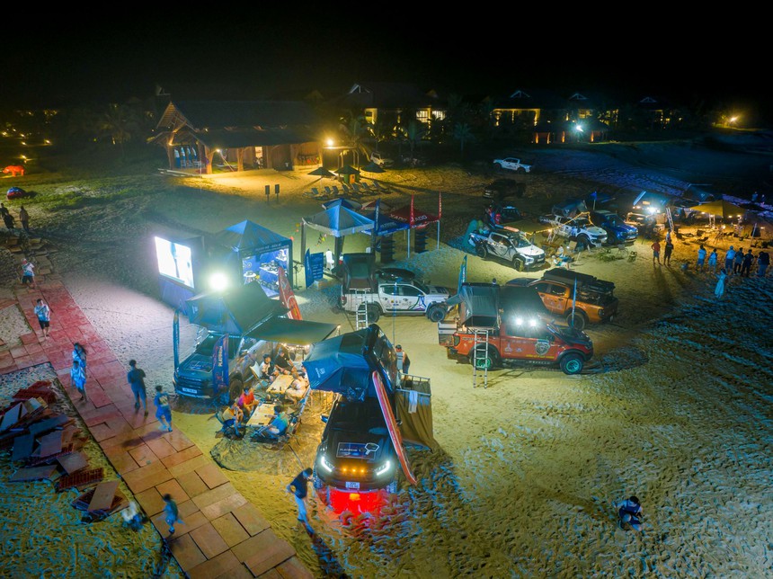 Lễ hội bán tải 3 miền lớn nhất từ trước tới nay với hơn 1.000 thành viên - Ảnh 1.