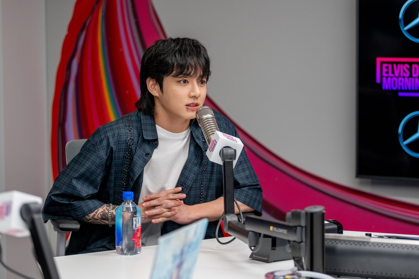 Jungkook BTS trong những bức ảnh Getty chưa được tẩy trắng từ chương trình 'Elvis Duran' - Ảnh 12.