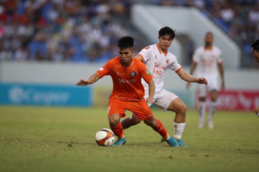 Khép lại giai đoạn 1 Night Wolf V-League 1 – 2023: 4 cựu vương tranh suất trụ hạng - Ảnh 1.