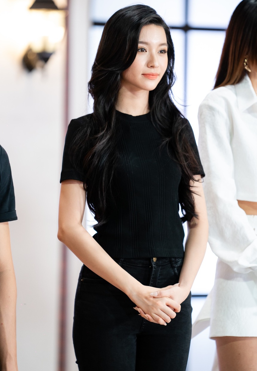 The Face Vietnam 2023 tập 5: Chị đại mất ‘ngựa chiến’, Minh Triệu bật khóc vì quà sinh nhật - Ảnh 3. The Face Vietnam 2023 tập 5: Chị đại mất ‘ngựa chiến’, Minh Triệu bật khóc vì quà sinh nhật - Ảnh 3.