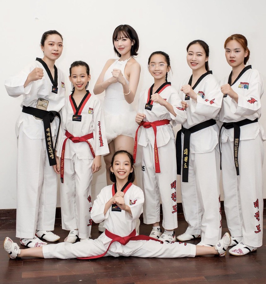 Sao Việt 2/7: Lâm Bảo Châu đập tan tin đồn rạn nứt; LyLy nối gót Chi Pu tham gia show quốc tế - Ảnh 3.