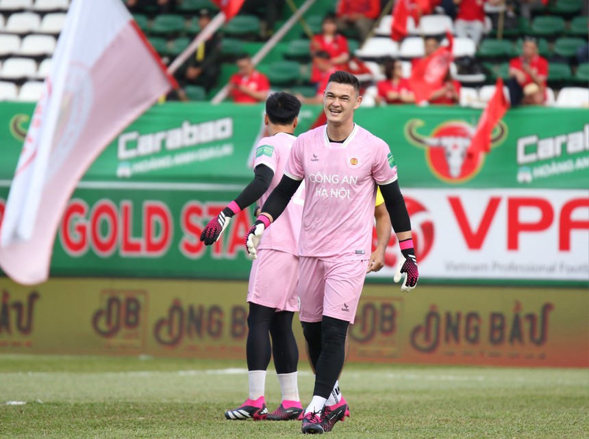 CAHN vừa đón Filip Nguyễn, lập tức đẩy Patrik Lê Giang tới đội đua trụ hạng V-League - Ảnh 2.