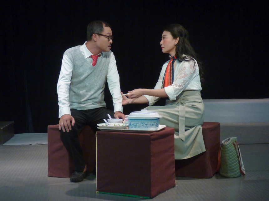 Lời cảnh tỉnh từ 'Ái tình ngoài hôn nhân' - Ảnh 1.