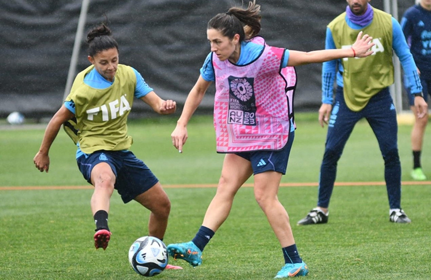 FIFA xác nhận kỷ lục của HLV Mai Đức Chung ở World Cup - Ảnh 4.