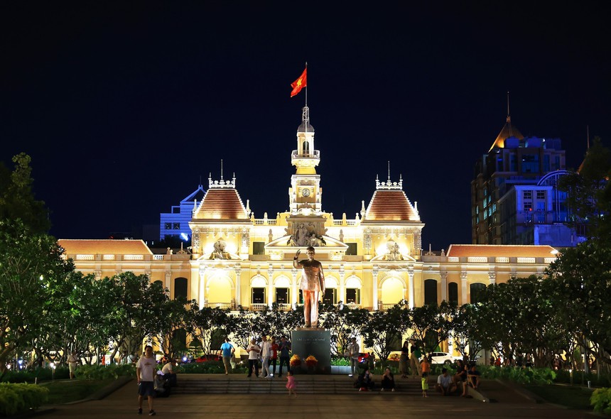 Việt Nam phát triển đa dạng sản phẩm du lịch đêm chất lượng cao - Ảnh 1.