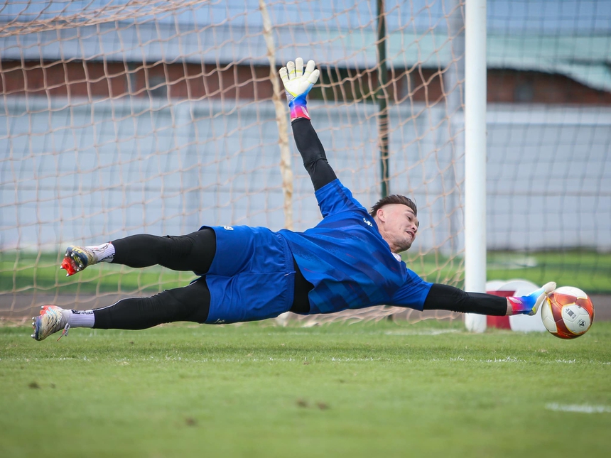 HLV Phùng Thanh Phương chưa chắc tương lai Patrik Lê Giang, Văn Lâm chưa hẹn ngày trở lại - Ảnh 2.