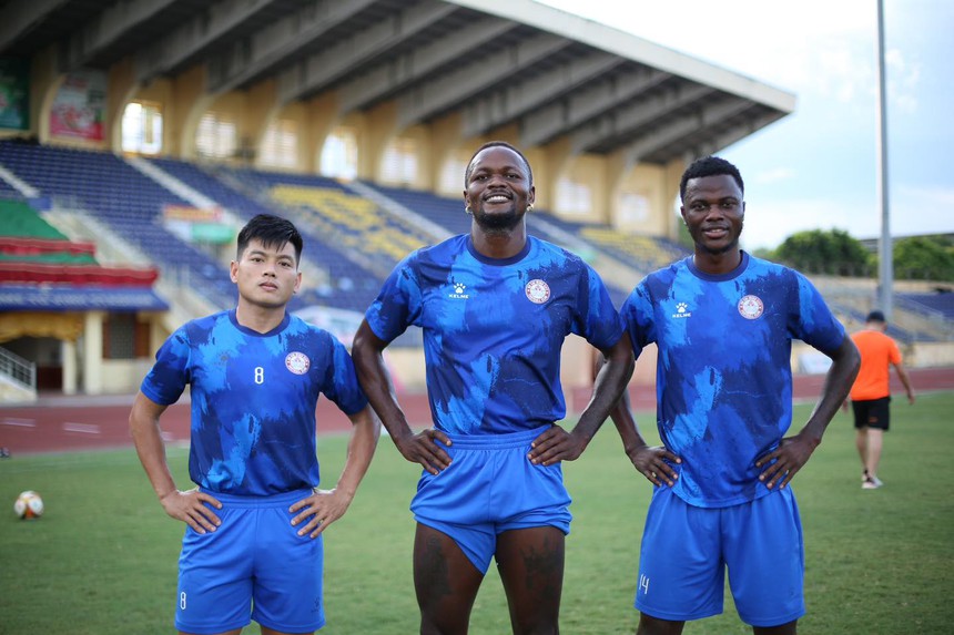 Patrik Lê Giang và trọng trách trụ hạng cùng đội của HLV Vũ Tiến Thành - Ảnh 2.