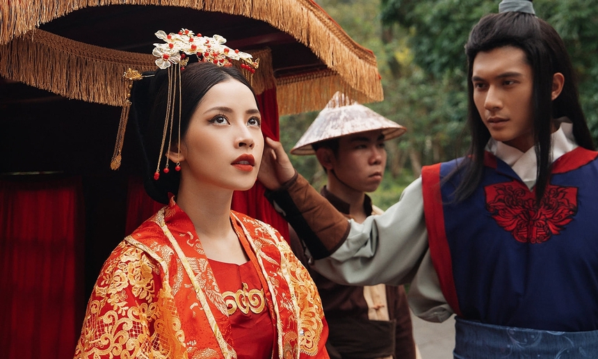 Chi Pu chính thức 'Trung tiến', fan mong đợi người đẹp đóng cổ trang - Ảnh 6.